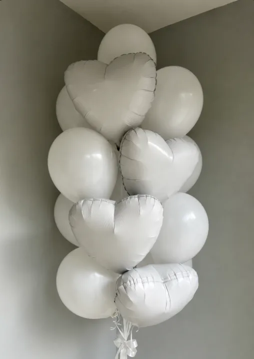 White Heart Balloon Bunch